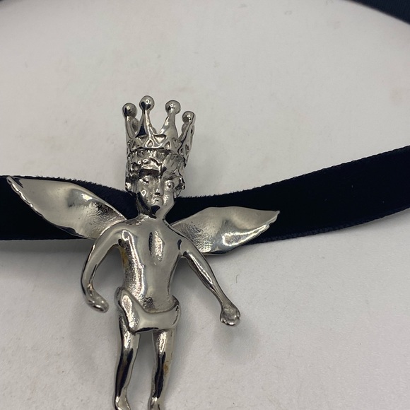 COPY - Vintage Guardian Angel Cherub Velvet Choker Necklace - Picture 4 of 7